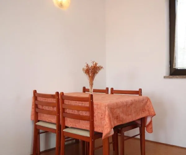 Apartman 7171a Umag